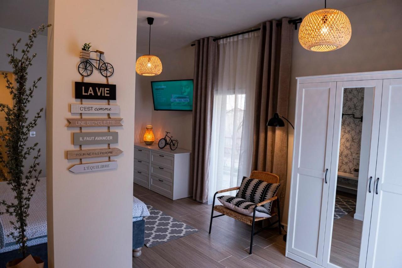 Reghin Guest House Екстериор снимка