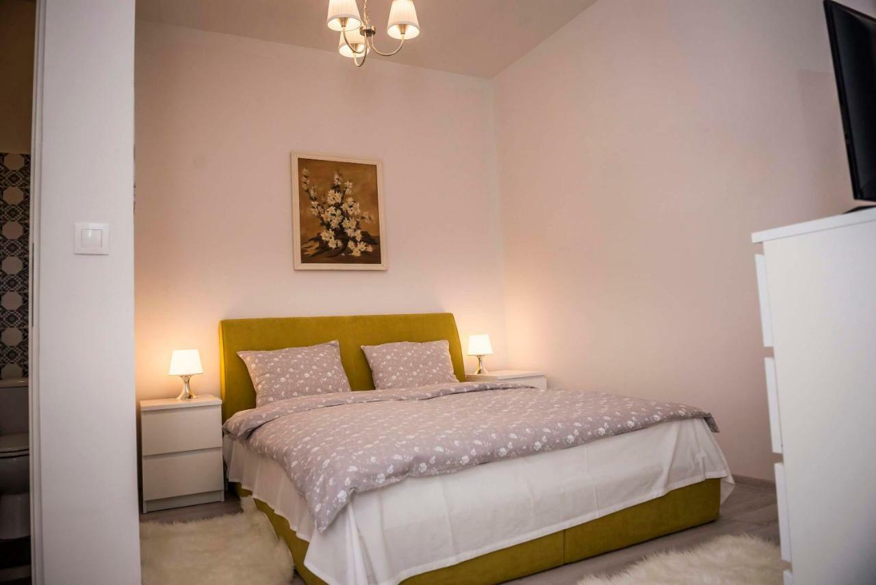 Reghin Guest House Екстериор снимка